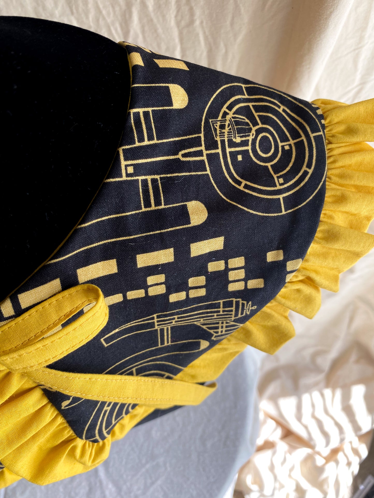 Boldly Go Reversible Collar