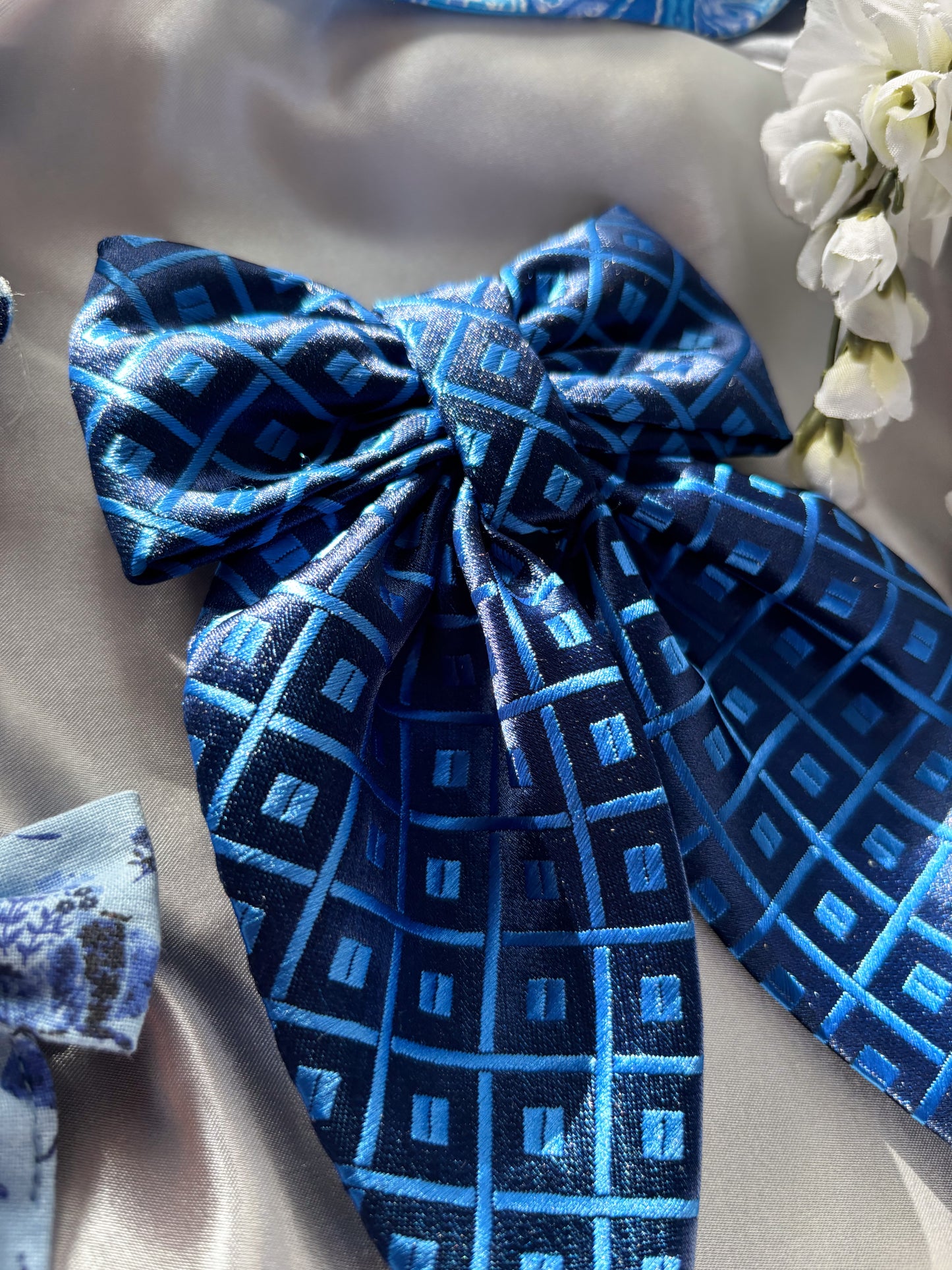 Carolina Diamonds Hair Bow MEDIUM