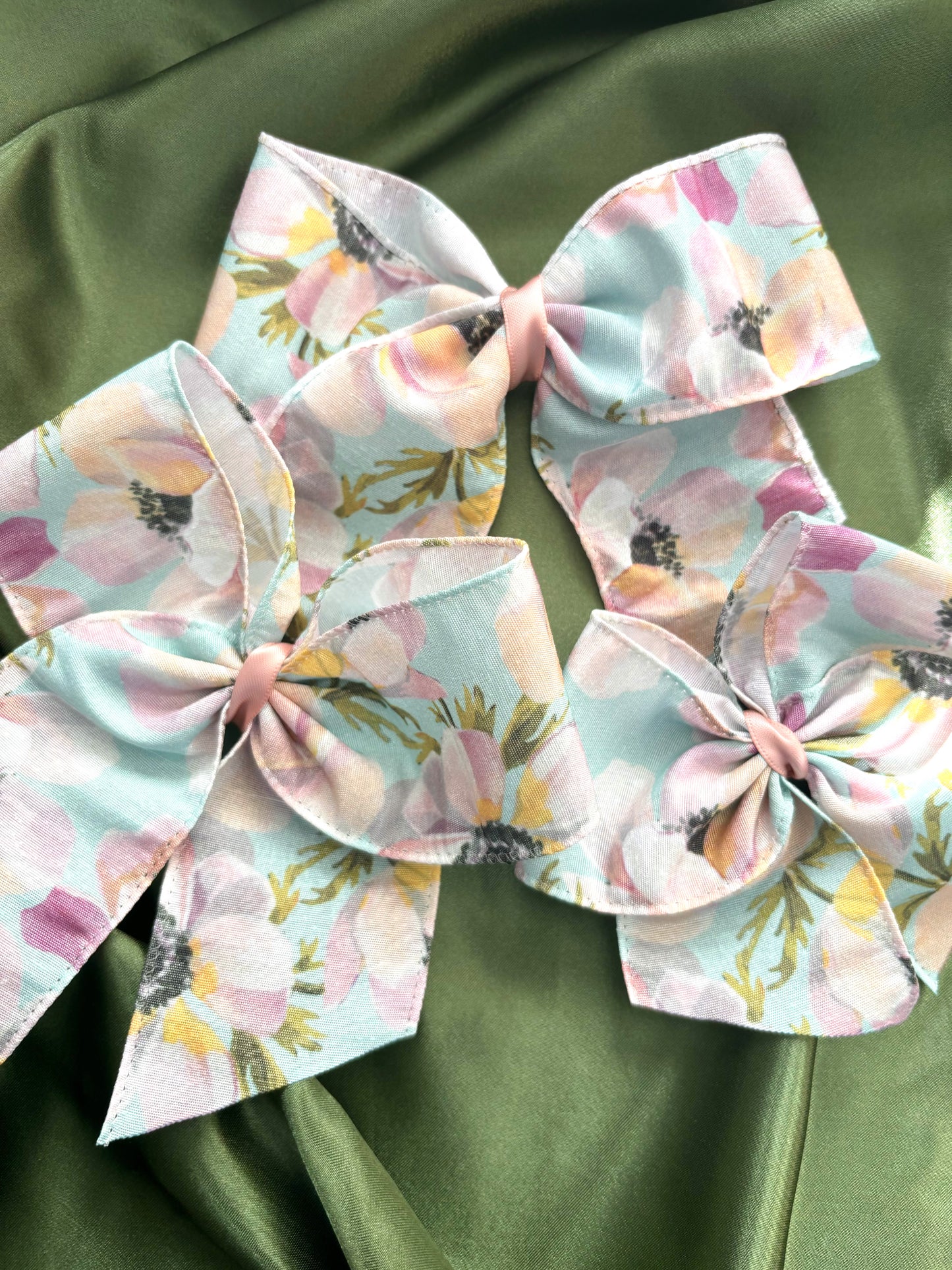 Flowering Dogwood Bow MEDIUM