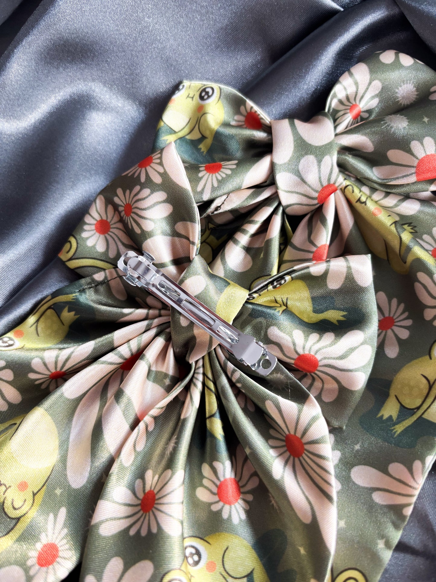 Hoppy to Be Here Medium Satin Hair Bow