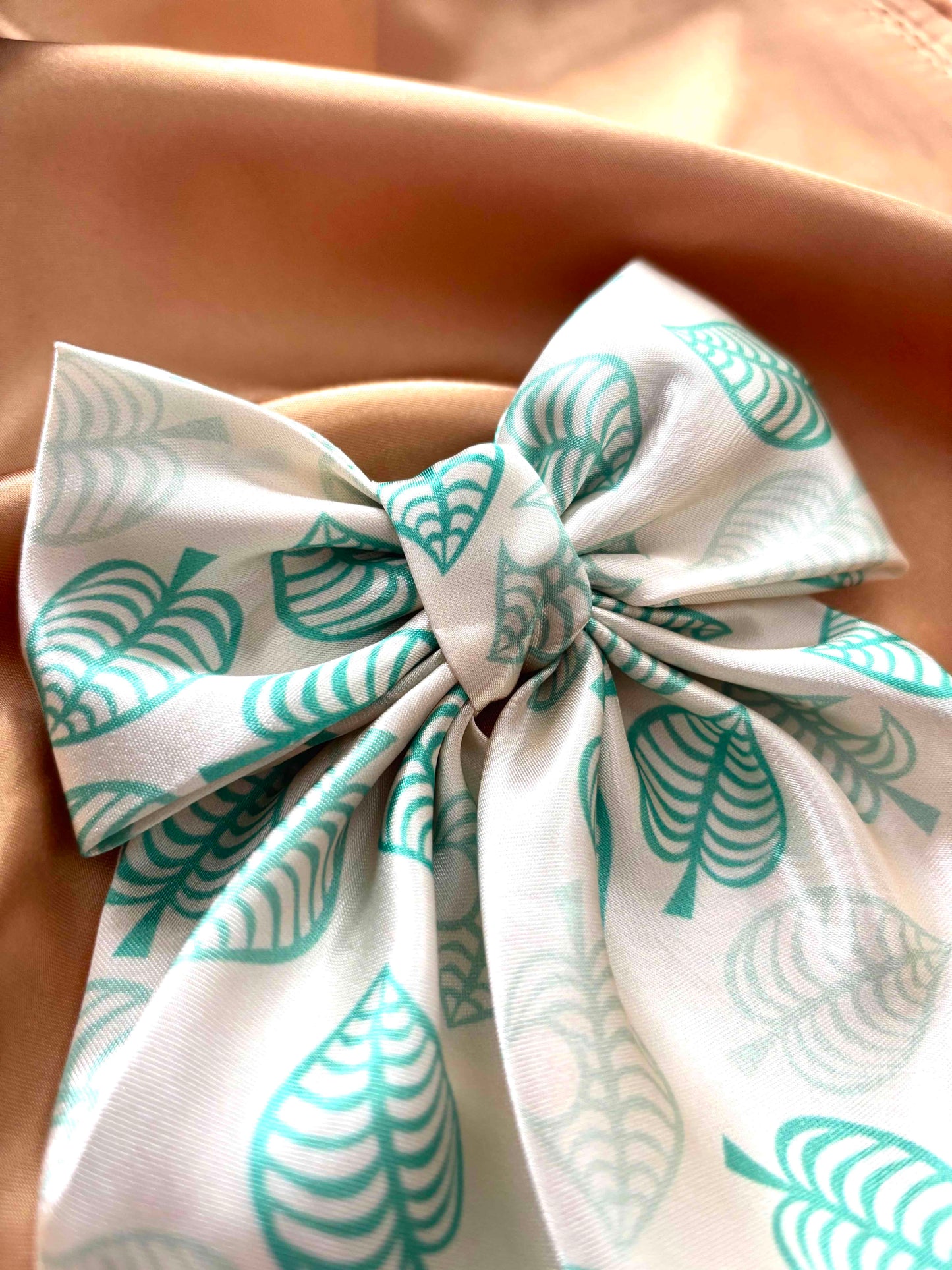 Island Getaway Large Satin Hair Bow