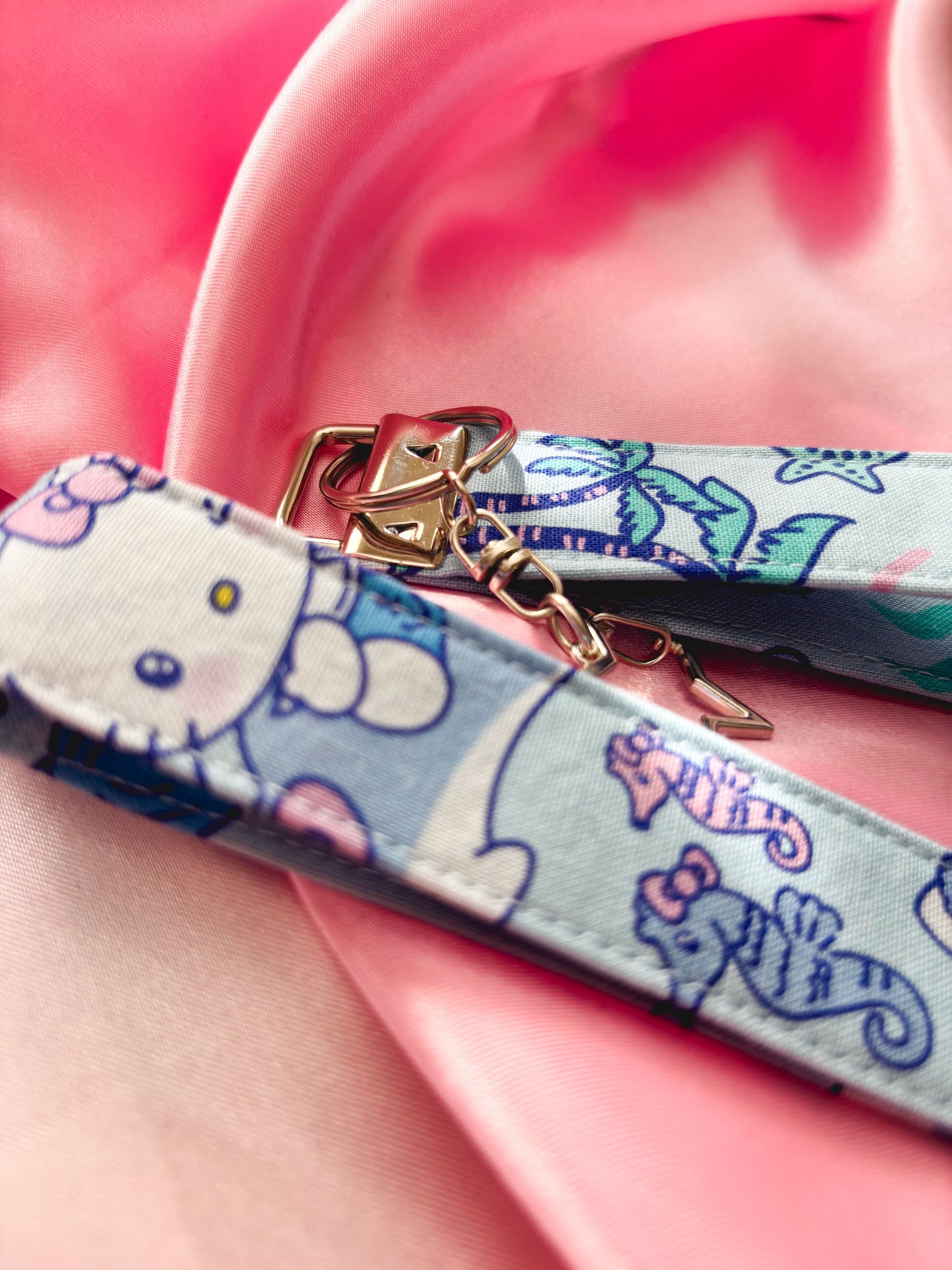 Gatito Tropical Wristlet Keychain