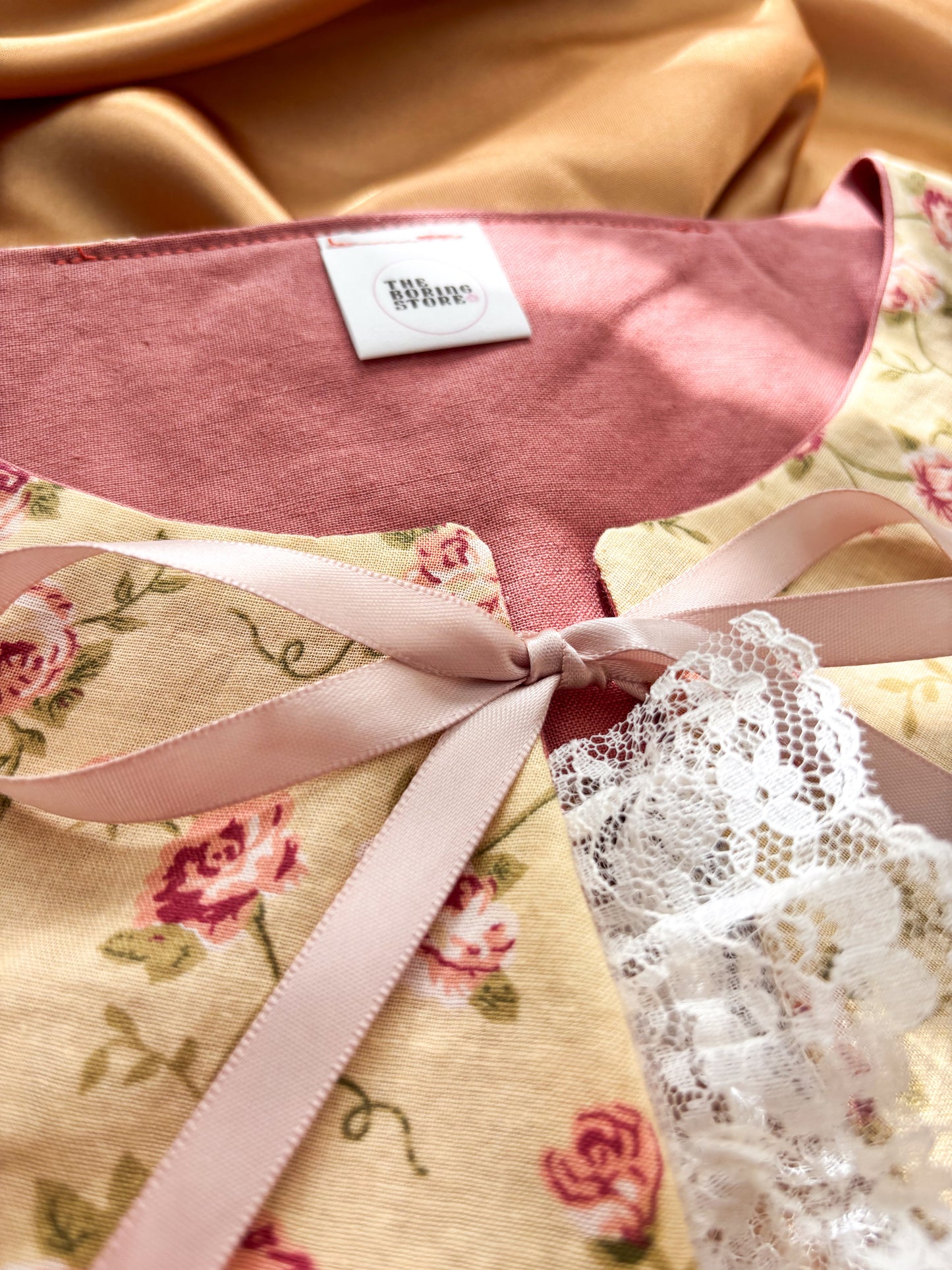 FTRBTB Reversible Collar #5B: Vintage Rose & Cream Lace (2)