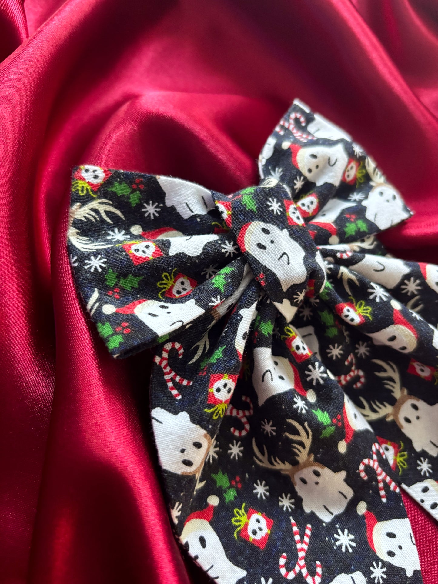 Holiday Spirits Hair Bow (MEDIUM)