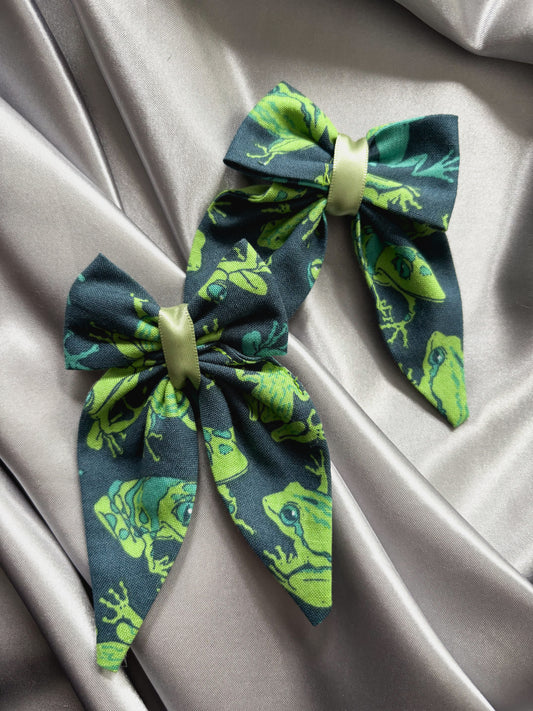 Hop to It Small Hair Bows (Pack of 2)