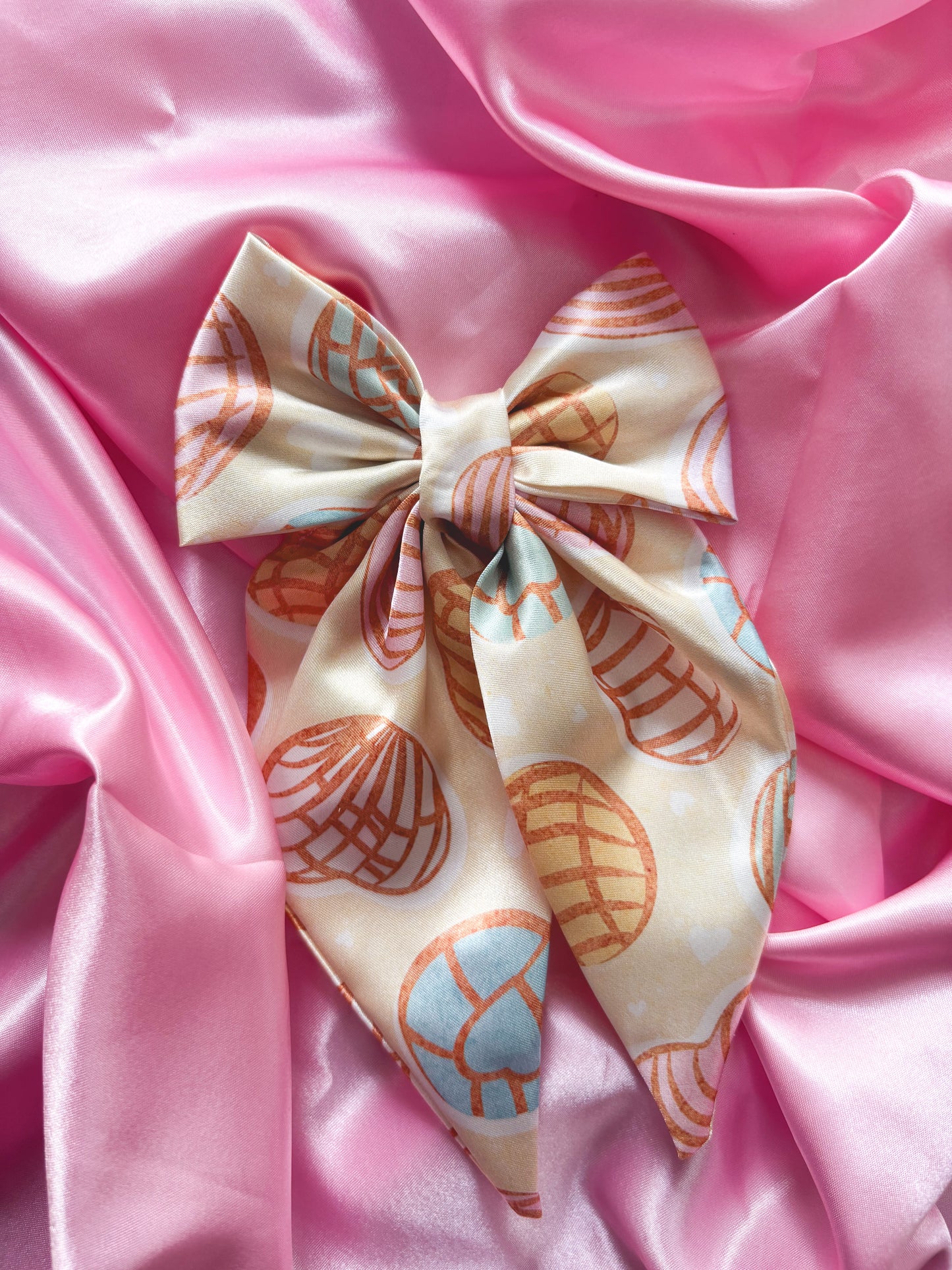 Don't Be Self Conchas Medium Satin Hair Bow