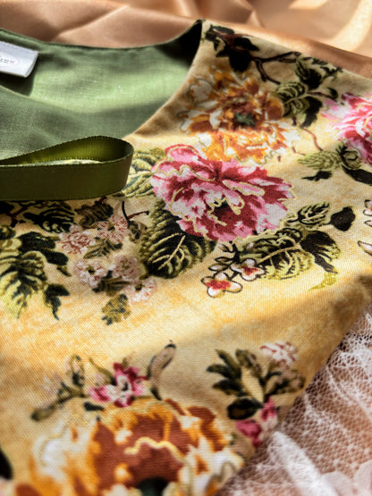 FTRBTB Reversible Collar #3: Green & Gilded Roses