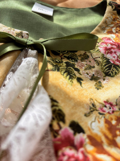 FTRBTB Reversible Collar #3: Green & Gilded Roses
