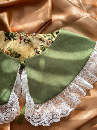 FTRBTB Reversible Collar #3: Green & Gilded Roses