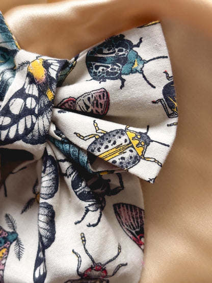 Totally Buggin' Medium Hair Bow